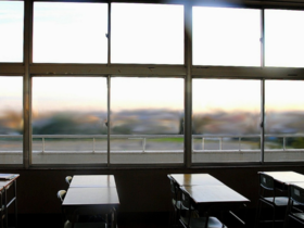 教室と窓
